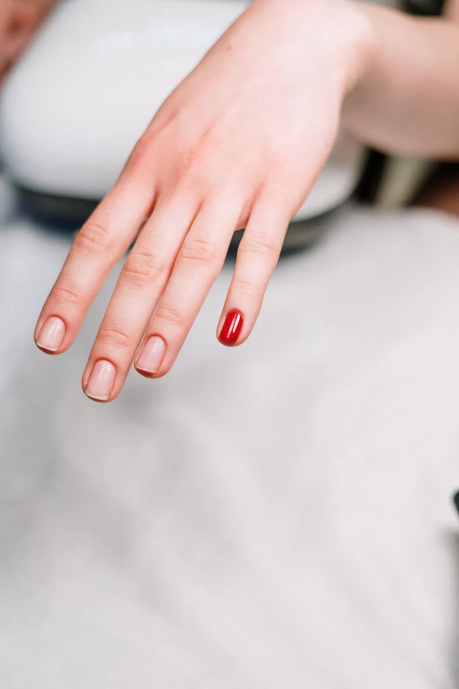 Single black cherry red accent nail